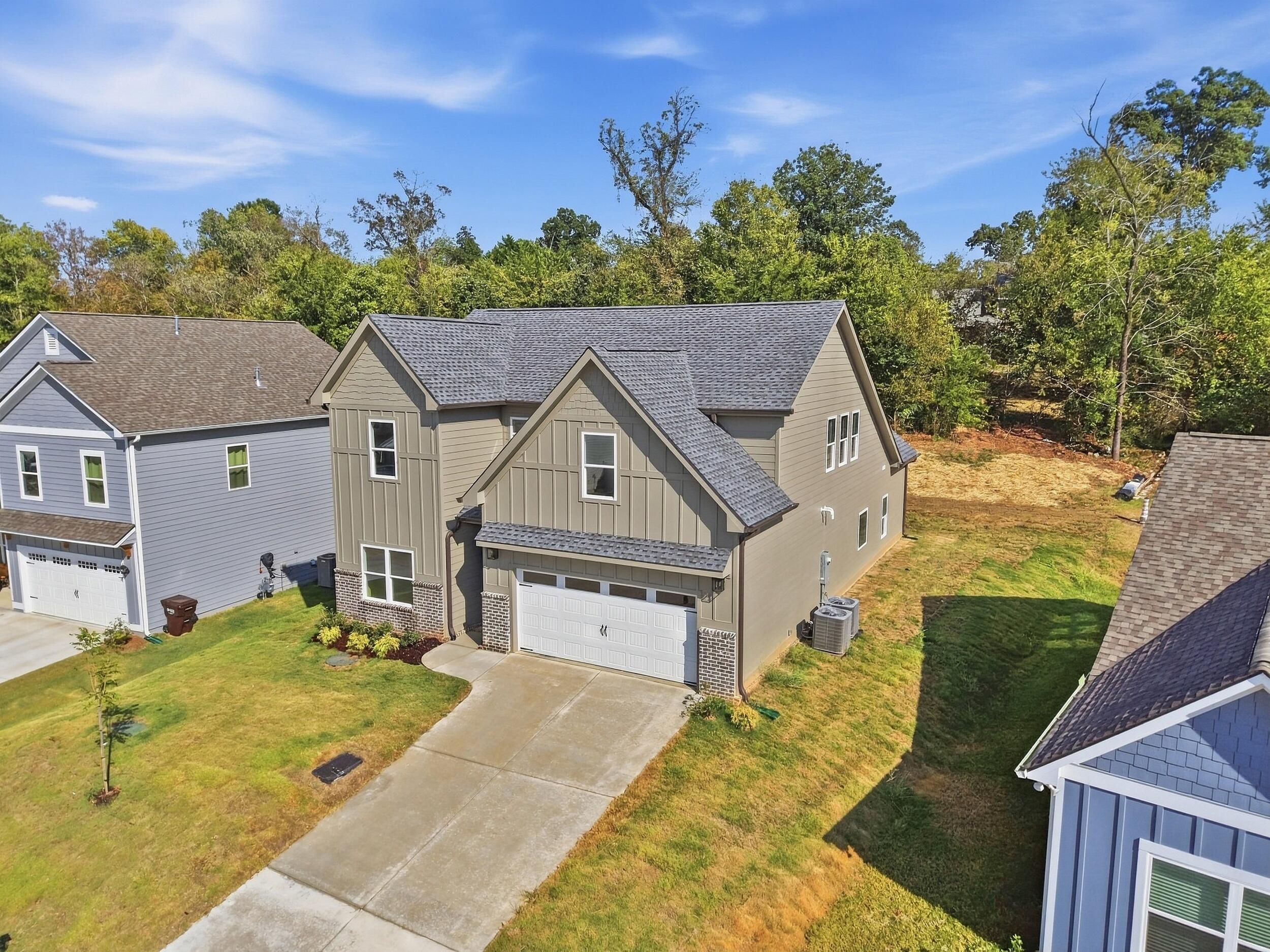 8388 Snowdrop Way