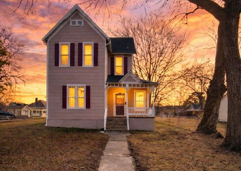 Photo of 900 S Greenwood Avenue, Chattanooga, TN 37404 (MLS # 1527277)