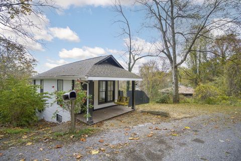 Photo of 116 Ridge Road, Chattanooga, TN 37411 (MLS # 1521622)
