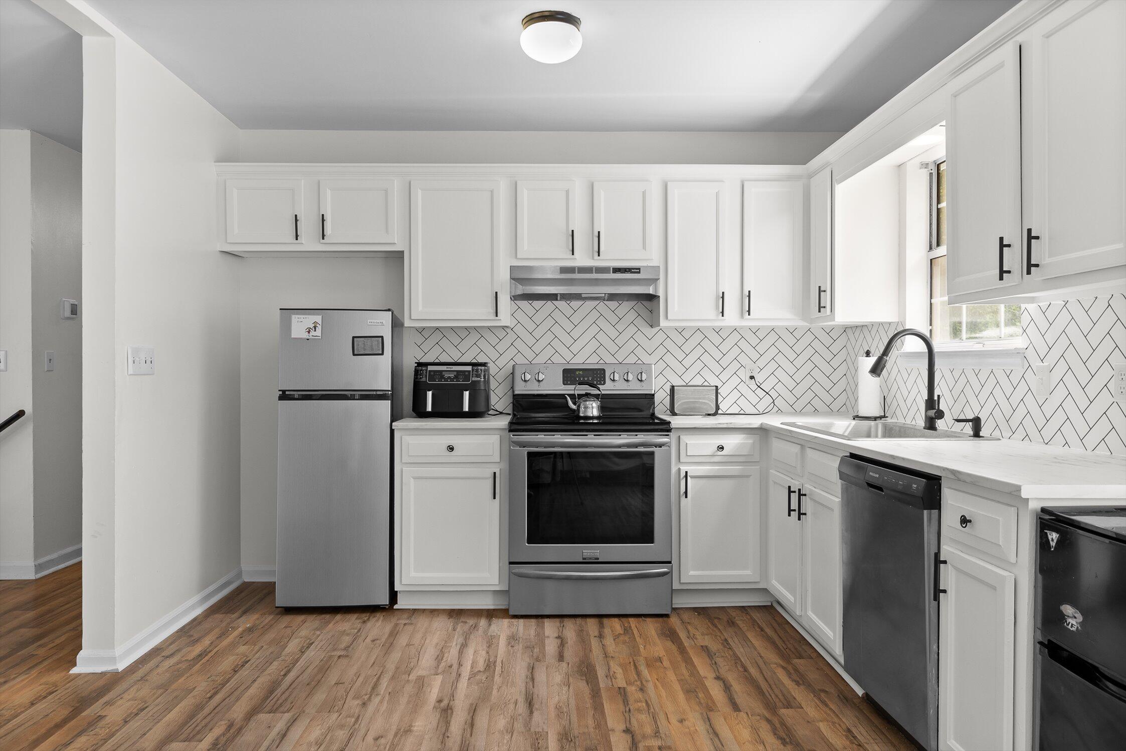 Ringgold, Georgia 30736, United States, 3 Bedrooms Bedrooms, ,2 BathroomsBathrooms,Residential,Active,217753