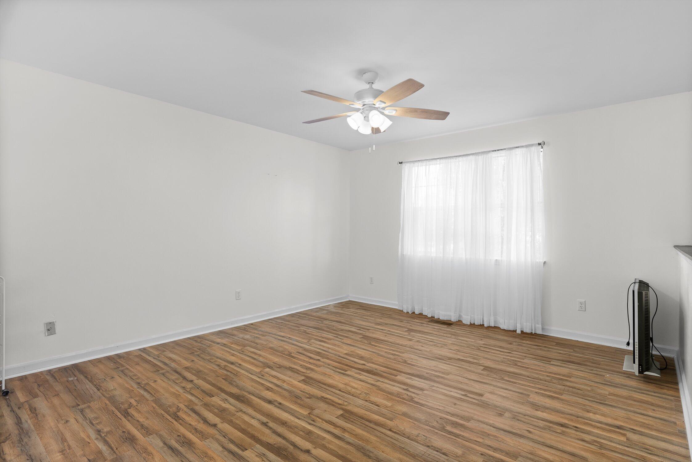 Ringgold, Georgia 30736, United States, 3 Bedrooms Bedrooms, ,2 BathroomsBathrooms,Residential,Active,217753