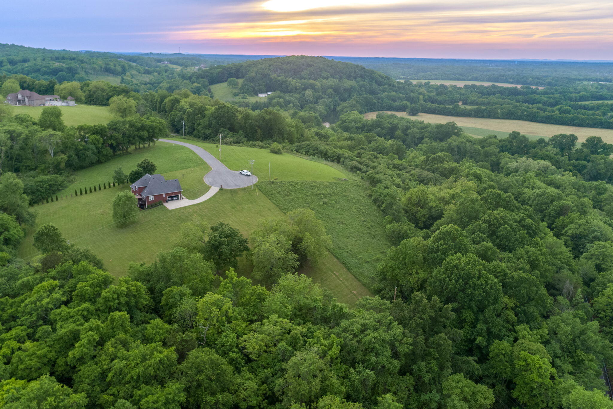 Overlook Lane, Shelbyville, Tennessee image 15