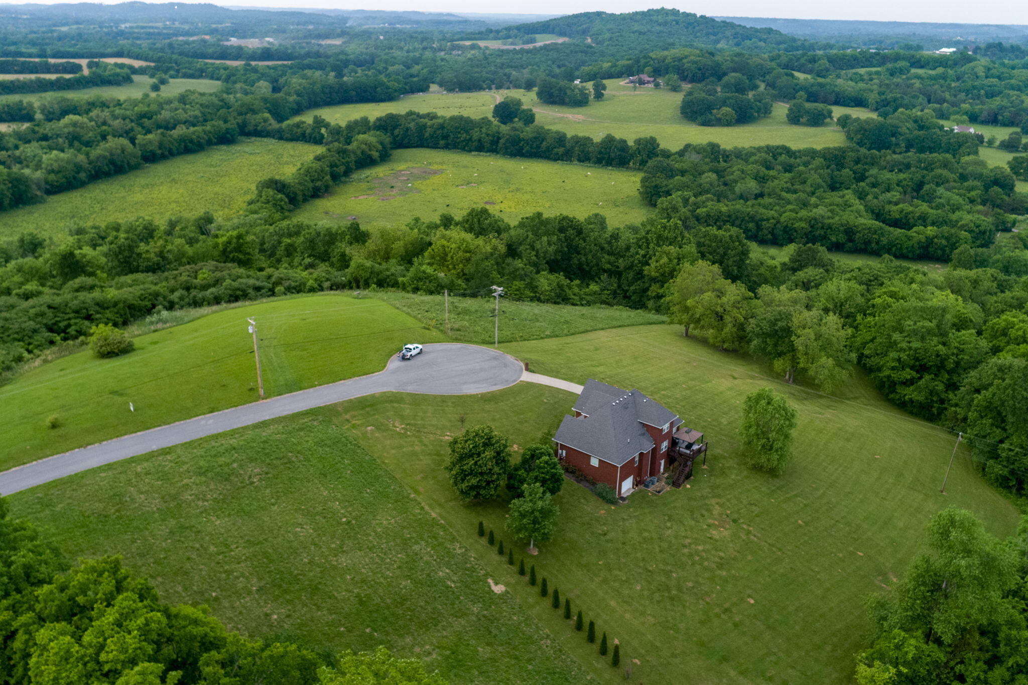 Overlook Lane, Shelbyville, Tennessee image 13
