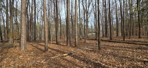 Tiny photo for 4 Lakeview Est Lane, Eatonton, GA 31024 (MLS # 1528461)