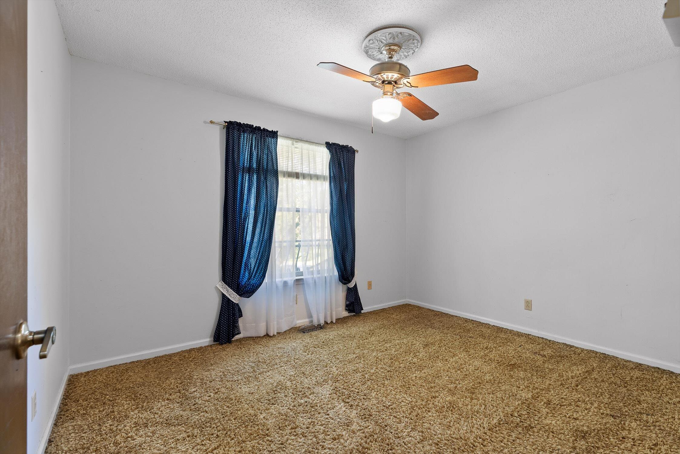 Hixson, Tennessee 37343, United States, 4 Bedrooms Bedrooms, ,3 BathroomsBathrooms,Residential,Active,164308