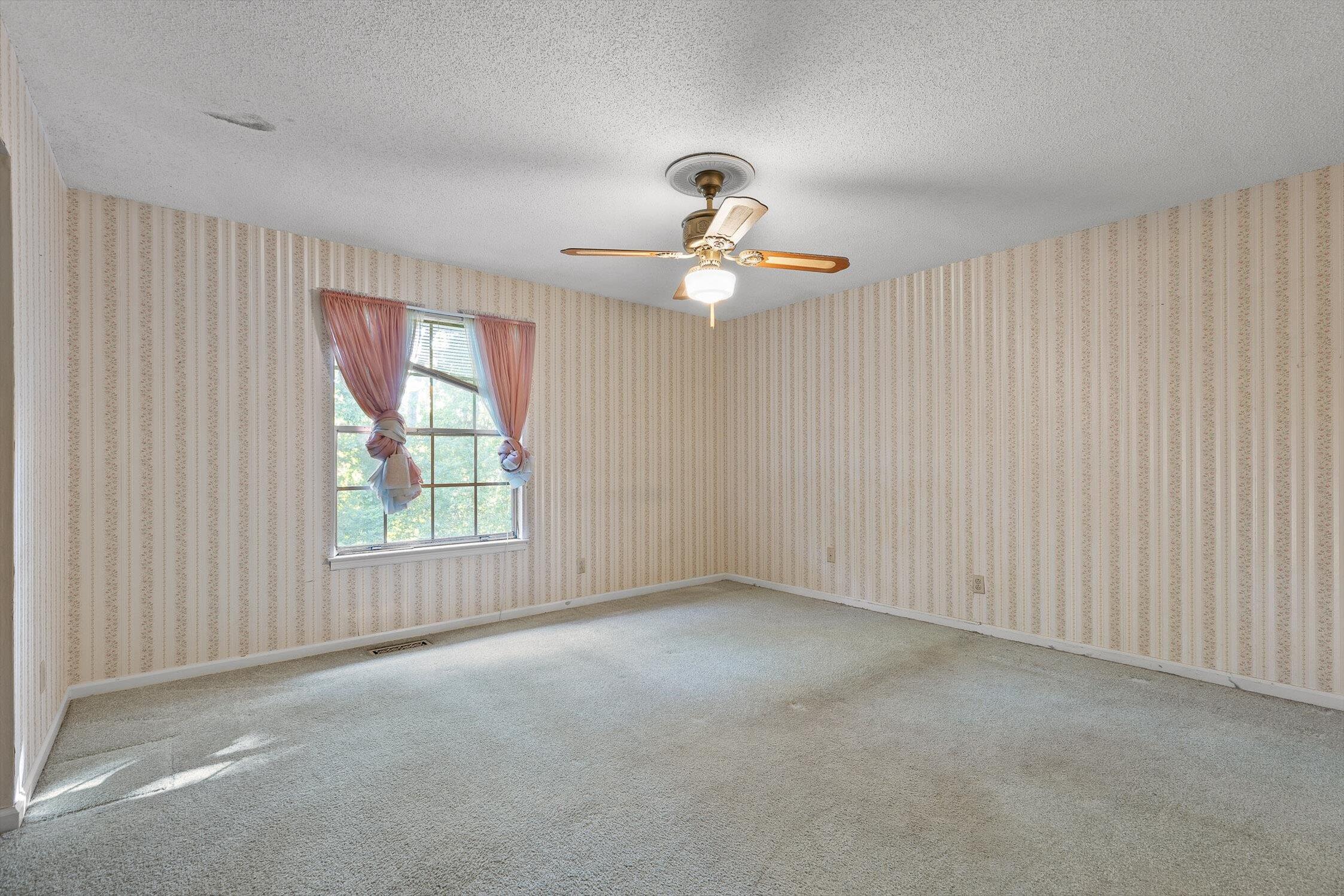 Hixson, Tennessee 37343, United States, 4 Bedrooms Bedrooms, ,3 BathroomsBathrooms,Residential,Active,164308