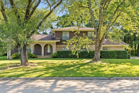 Photo of 999 Wyndsor Drive, Hixson, TN 37343 (MLS # 1516011)