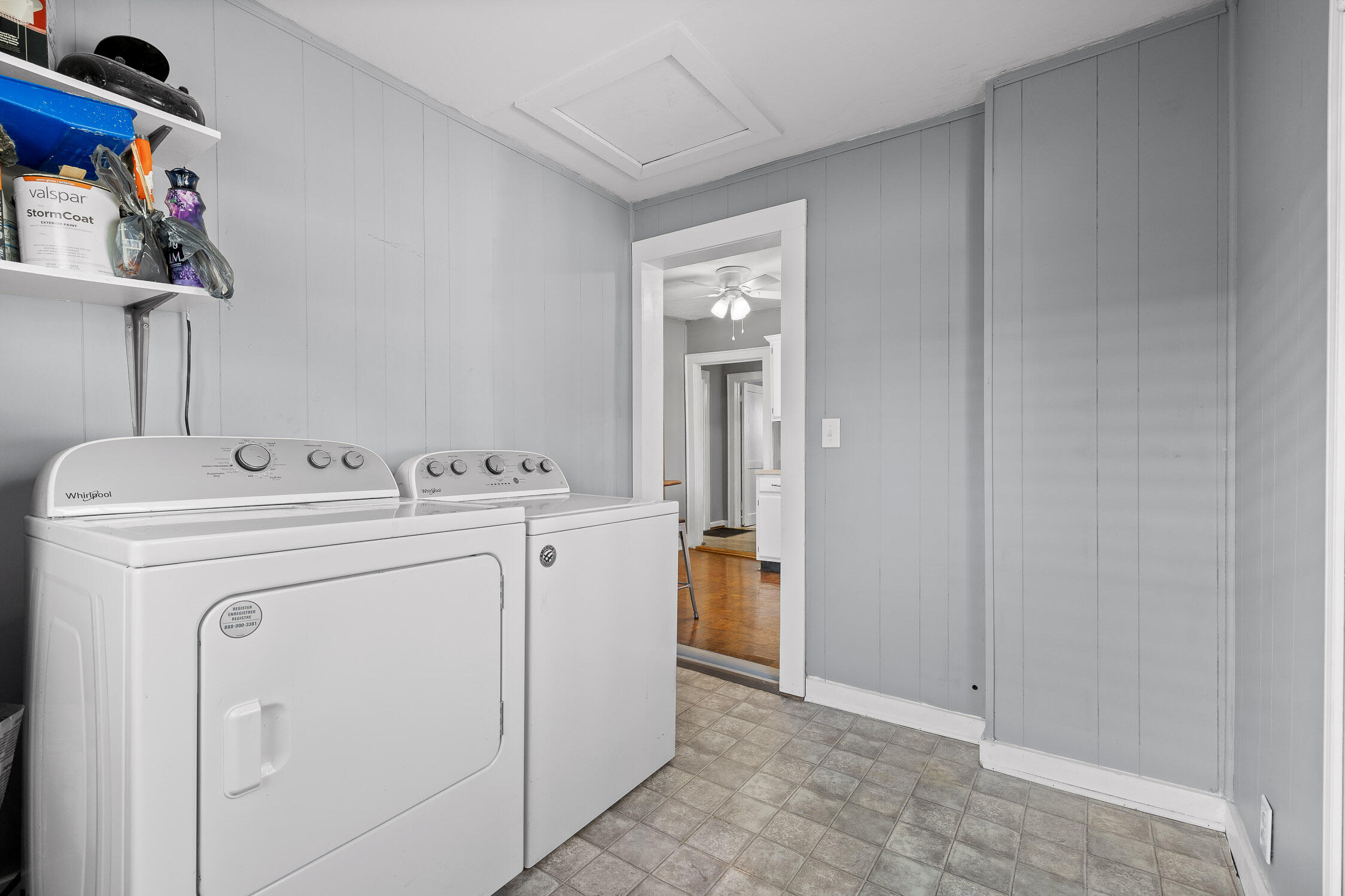 Chattanooga, Tennessee 37411, United States, 2 Bedrooms Bedrooms, ,1 BathroomBathrooms,Residential,Active,13295