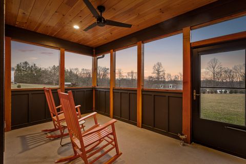 Tiny photo for 763 Us-127, Signal Mountain, TN 37377 (MLS # 1526996)