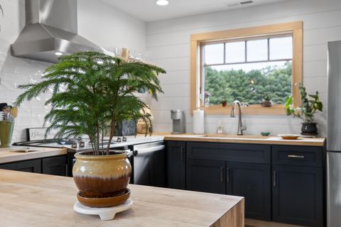 Tiny photo for 763 Us-127, Signal Mountain, TN 37377 (MLS # 1526996)