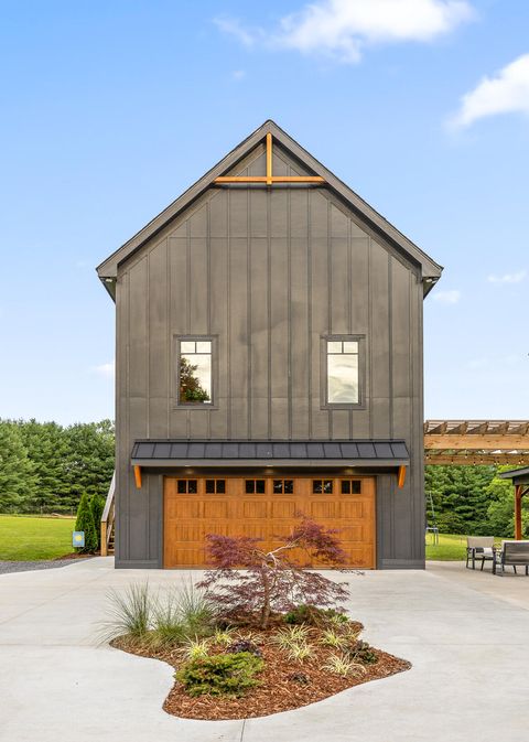 Tiny photo for 763 Us-127, Signal Mountain, TN 37377 (MLS # 1526996)