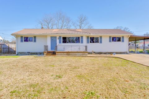 Photo of 1612 Sunray Drive, Chattanooga, TN 37412 (MLS # 1525555)