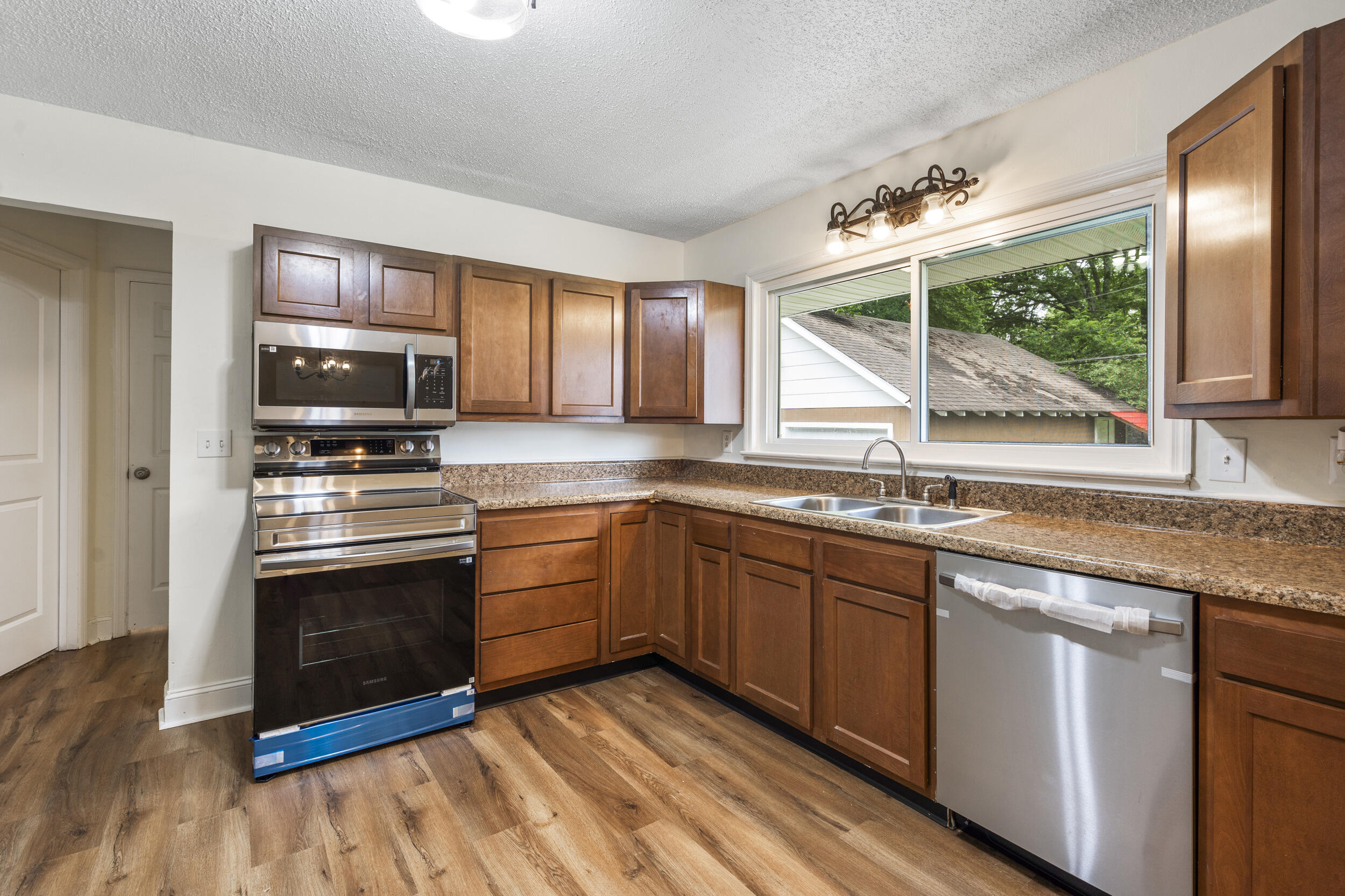 1331 Phils Drive, Chattanooga, Tennessee image 12