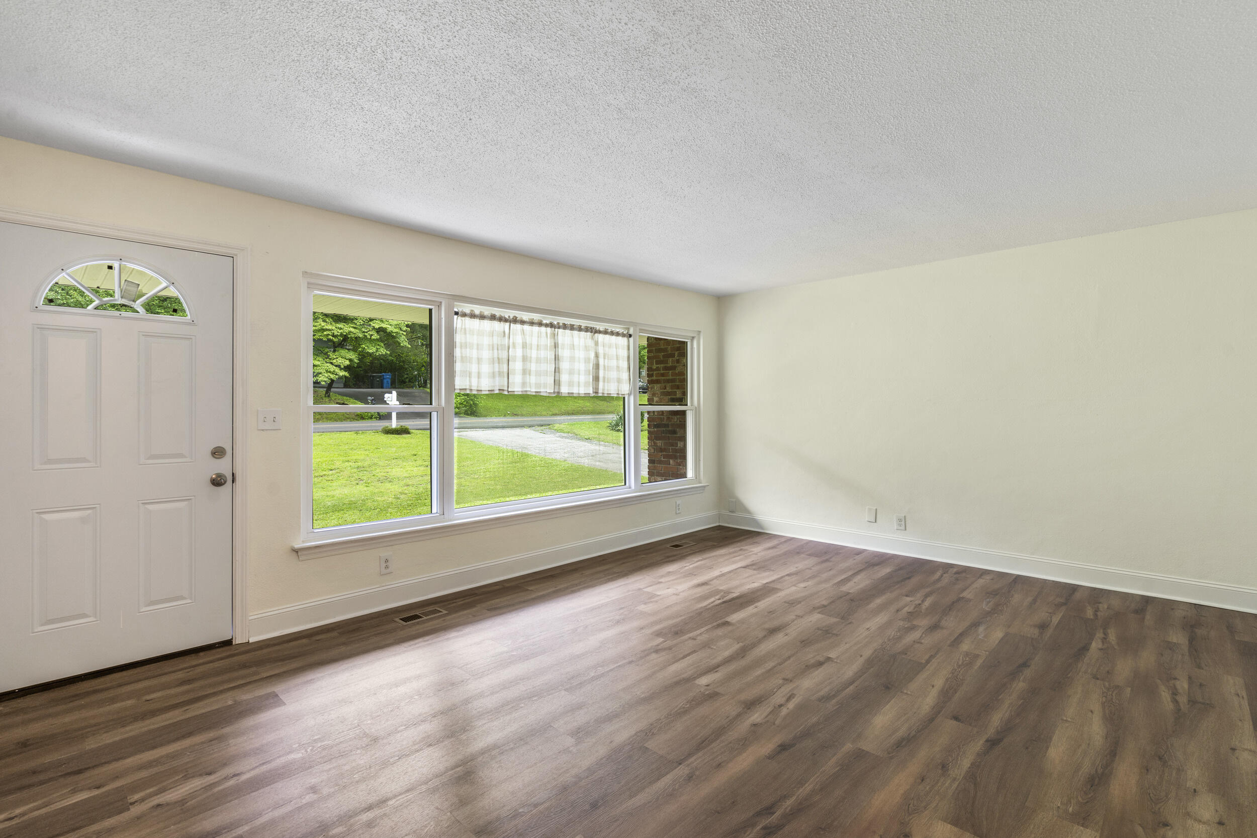 1331 Phils Drive, Chattanooga, Tennessee image 6