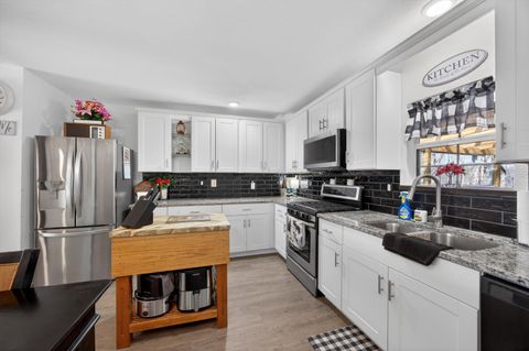 Tiny photo for 814 Rodgers Road, Crossville, TN 38572 (MLS # 1529054)