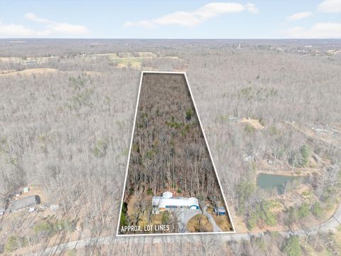 Tiny photo for 814 Rodgers Road, Crossville, TN 38572 (MLS # 1529054)