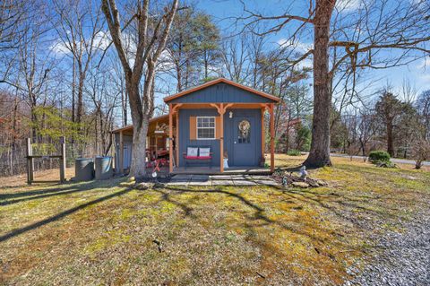 Tiny photo for 814 Rodgers Road, Crossville, TN 38572 (MLS # 1529054)