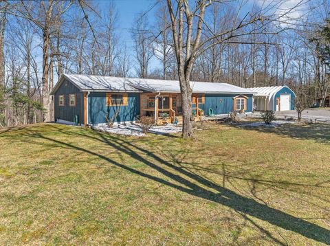 Photo of 814 Rodgers Road, Crossville, TN 38572 (MLS # 1529054)