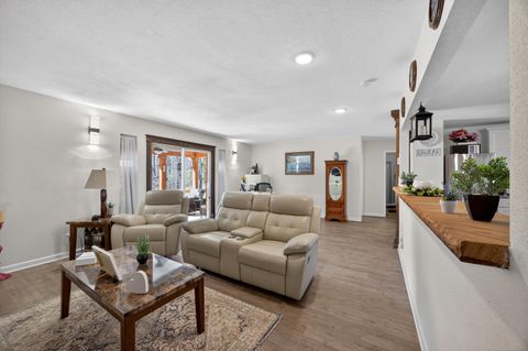 Tiny photo for 814 Rodgers Road, Crossville, TN 38572 (MLS # 1529054)