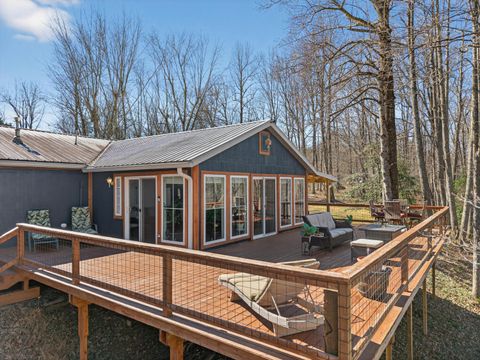 Tiny photo for 814 Rodgers Road, Crossville, TN 38572 (MLS # 1529054)