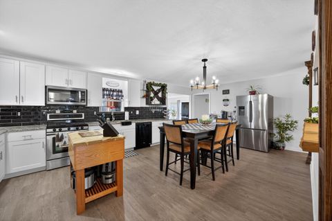 Tiny photo for 814 Rodgers Road, Crossville, TN 38572 (MLS # 1529054)