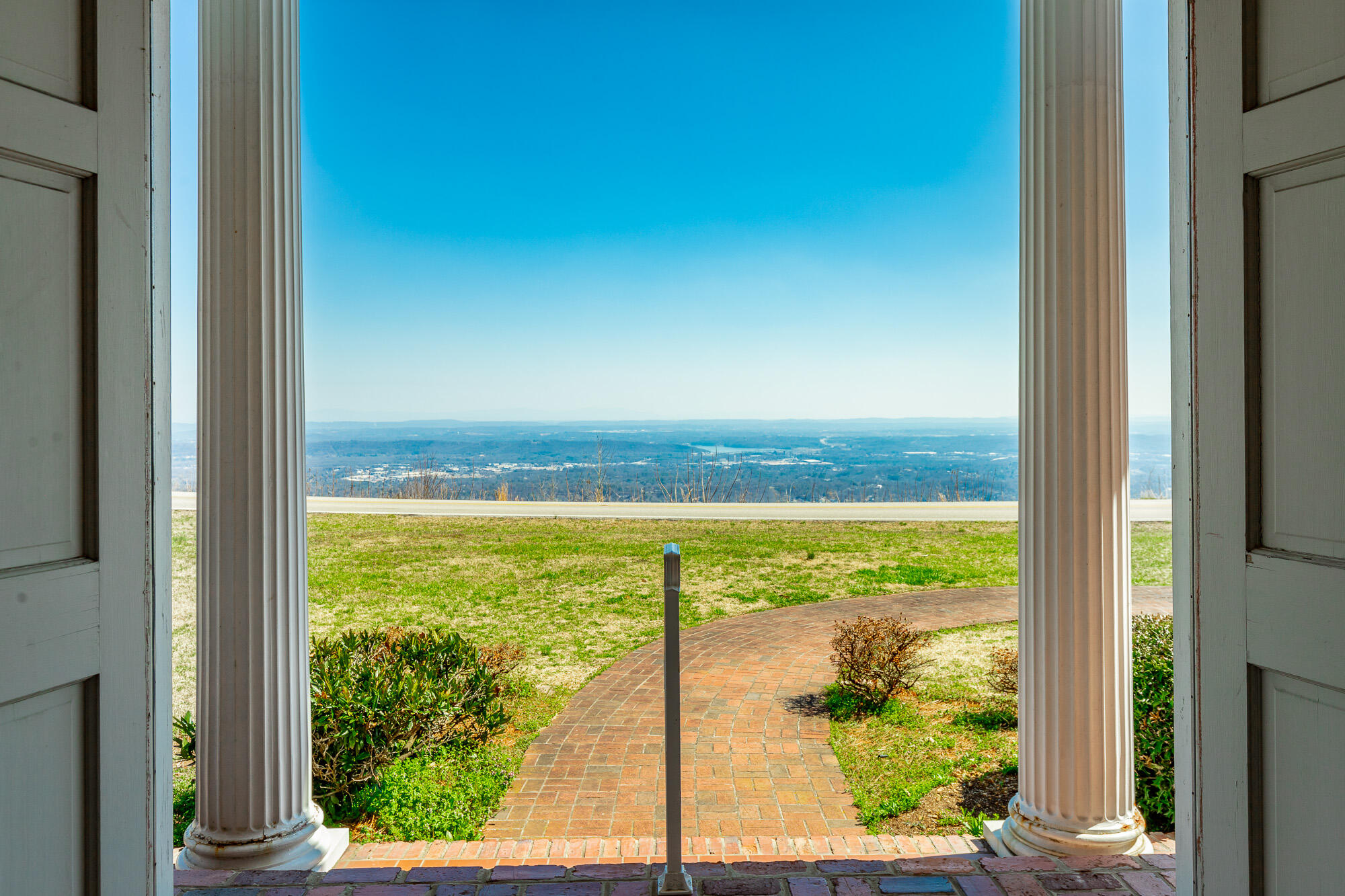 2500 E Brow Road, Signal Mountain, Tennessee image 10