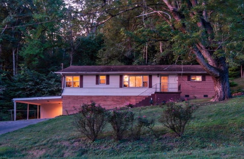 Photo of 9851 Millsaps Street, Soddy Daisy, TN 37379 (MLS # 1543211)