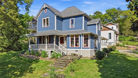 Photo of 5208 Tennessee Avenue, Chattanooga, TN 37409 (MLS # 1532432)