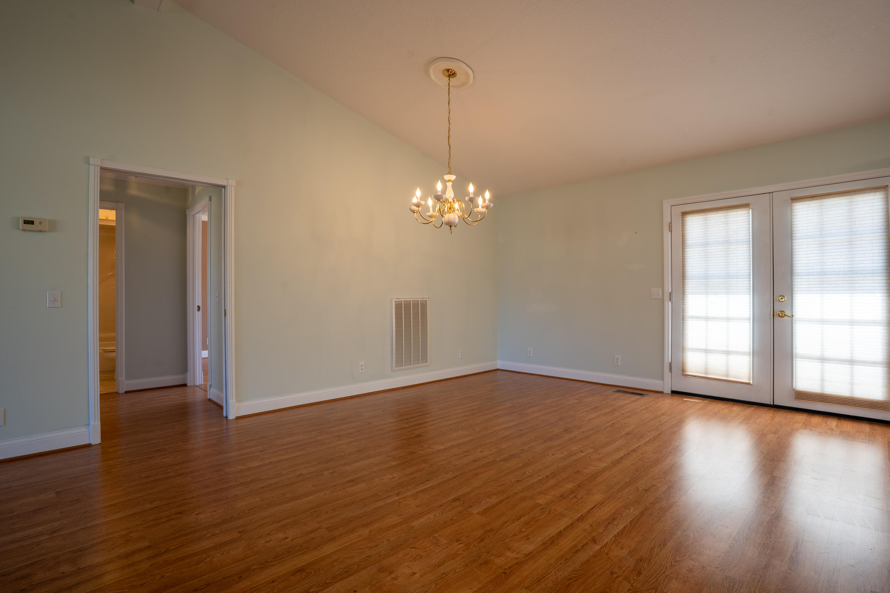 Trenton, Georgia 30752, United States, 3 Bedrooms Bedrooms, ,2 BathroomsBathrooms,Residential,Active,162101