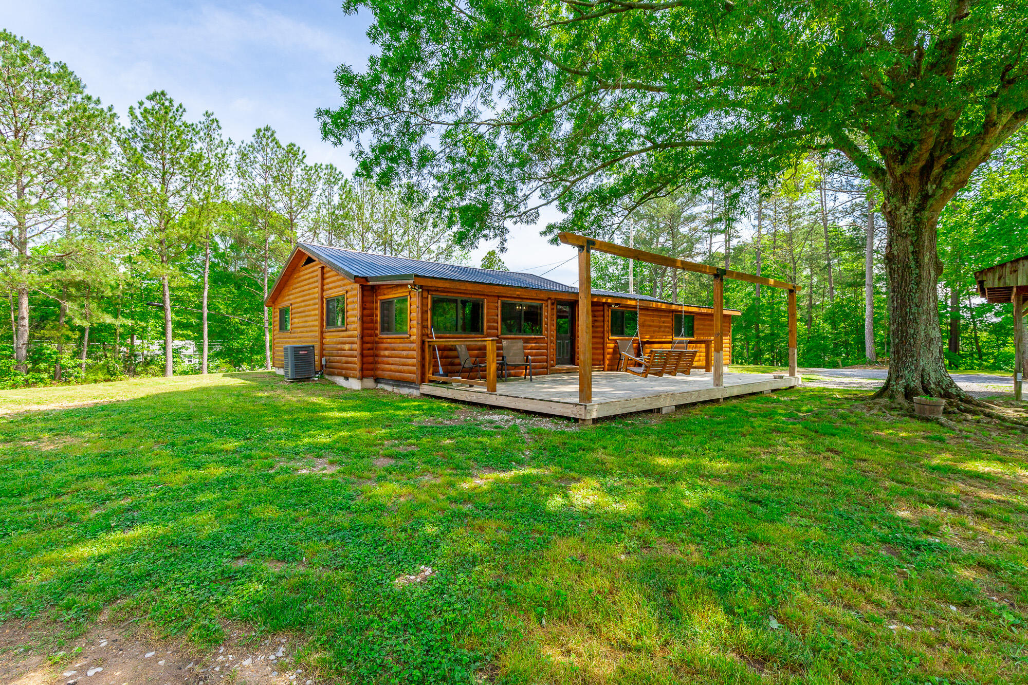 1814 E Highway 136