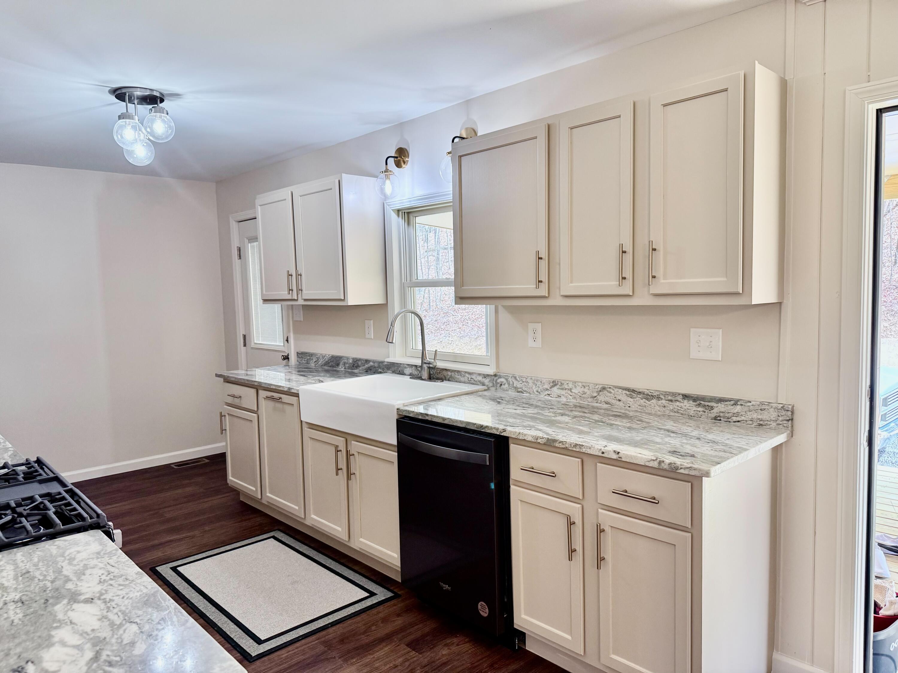 475 White Oak Road, Summerville, Georgia image 8