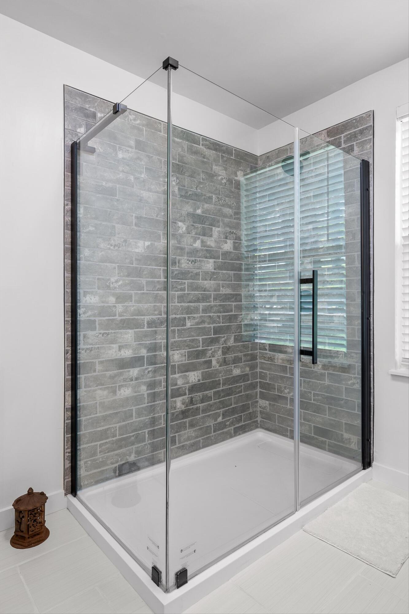 Chattanooga, Tennessee 37415, United States, 4 Bedrooms Bedrooms, ,3 BathroomsBathrooms,Residential,Active,119491