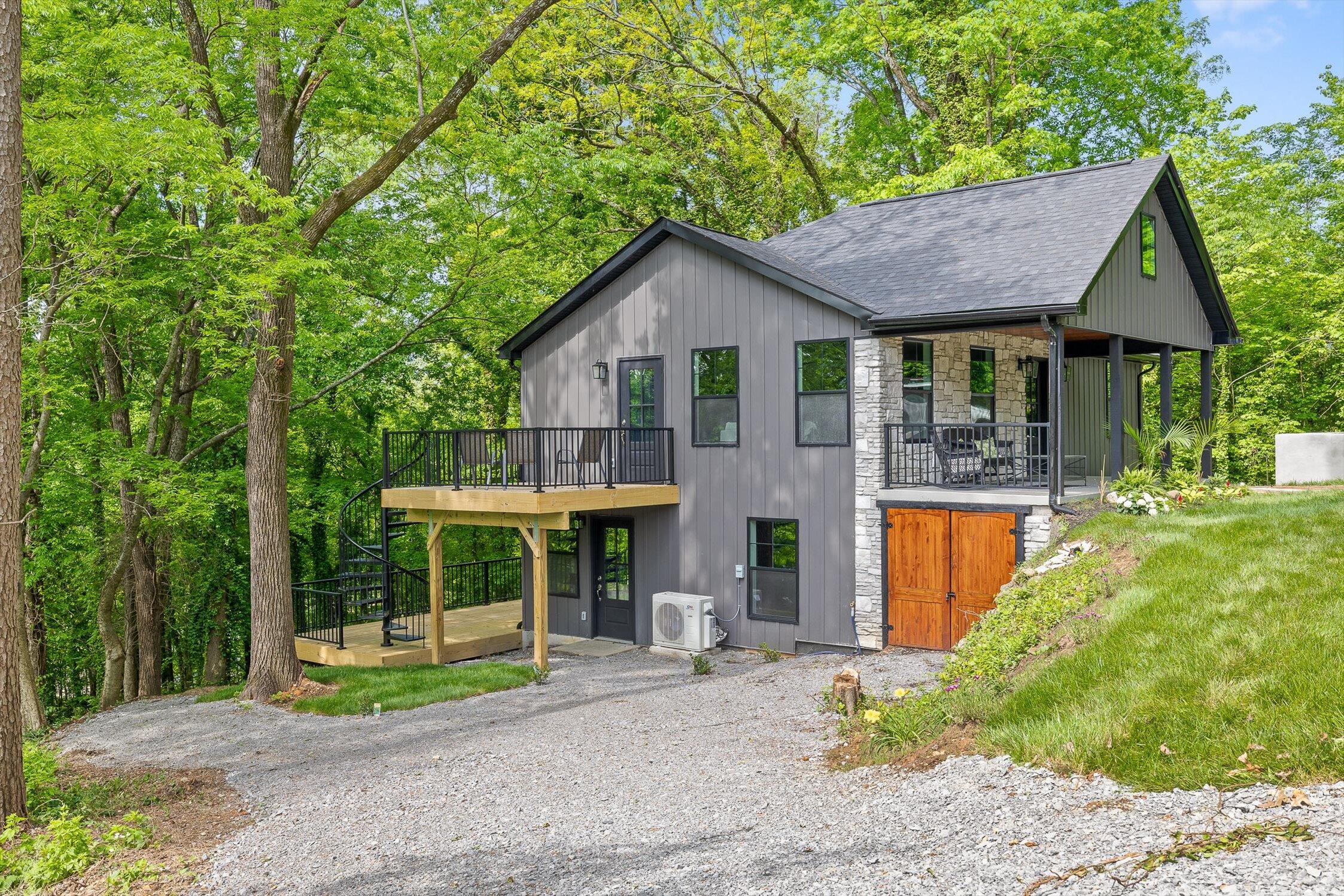 Chattanooga, Tennessee 37415, United States, 4 Bedrooms Bedrooms, ,3 BathroomsBathrooms,Residential,Active,119491