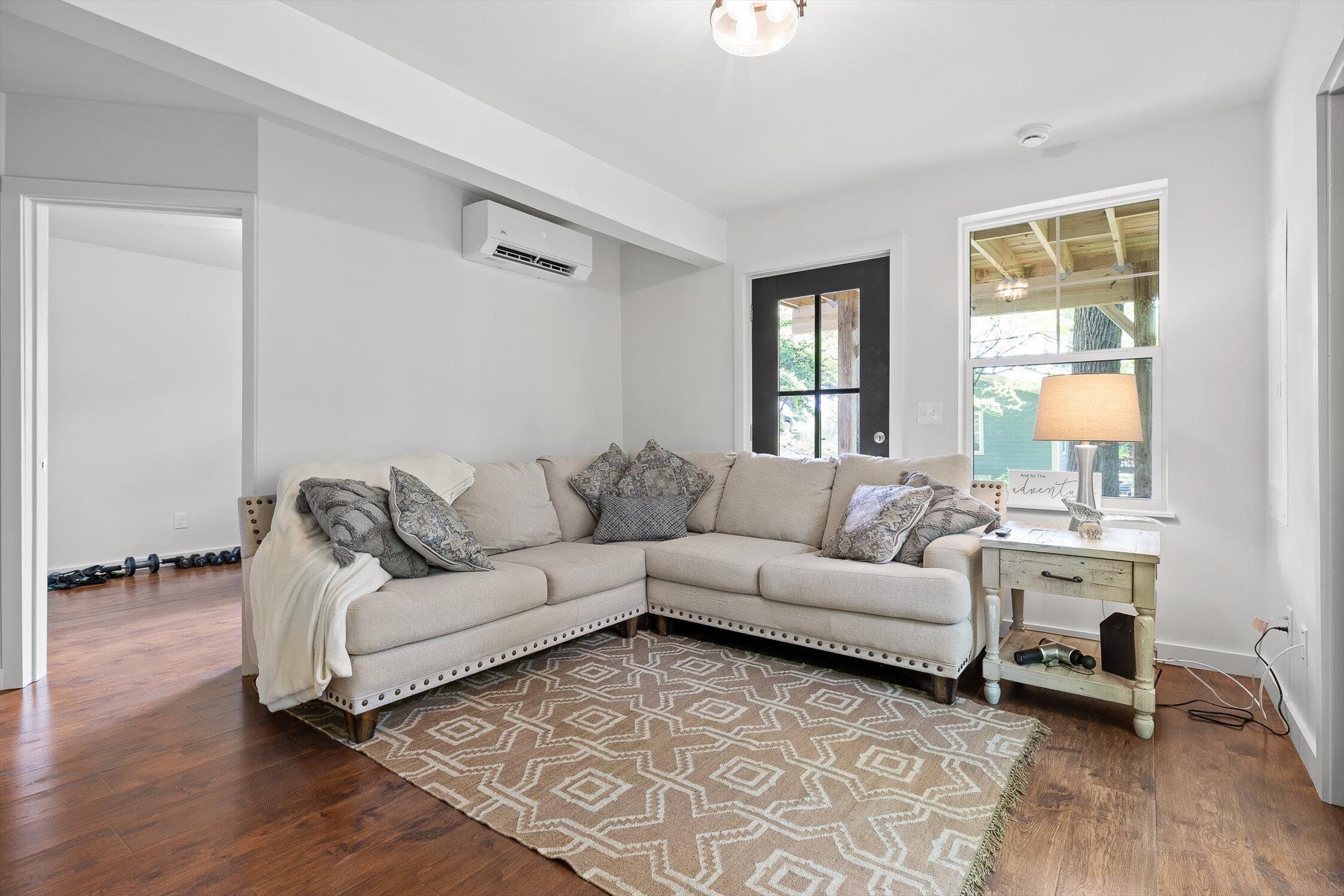 Chattanooga, Tennessee 37415, United States, 4 Bedrooms Bedrooms, ,3 BathroomsBathrooms,Residential,Active,119491