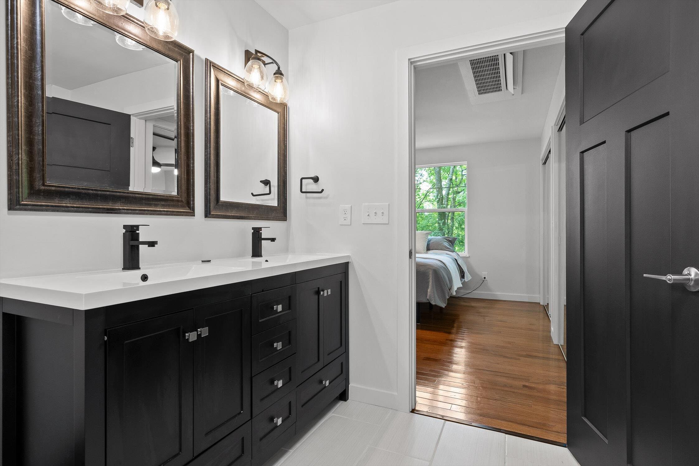 Chattanooga, Tennessee 37415, United States, 4 Bedrooms Bedrooms, ,3 BathroomsBathrooms,Residential,Active,119491