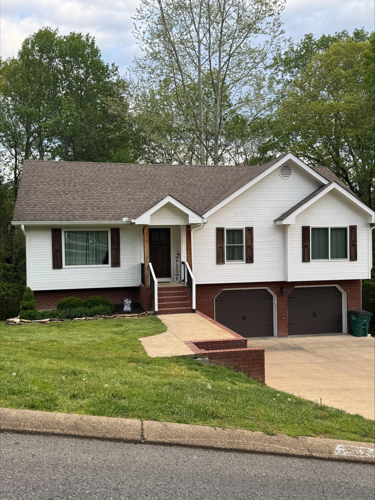 211 Shady Brook Lane, Ringgold, Georgia image 1