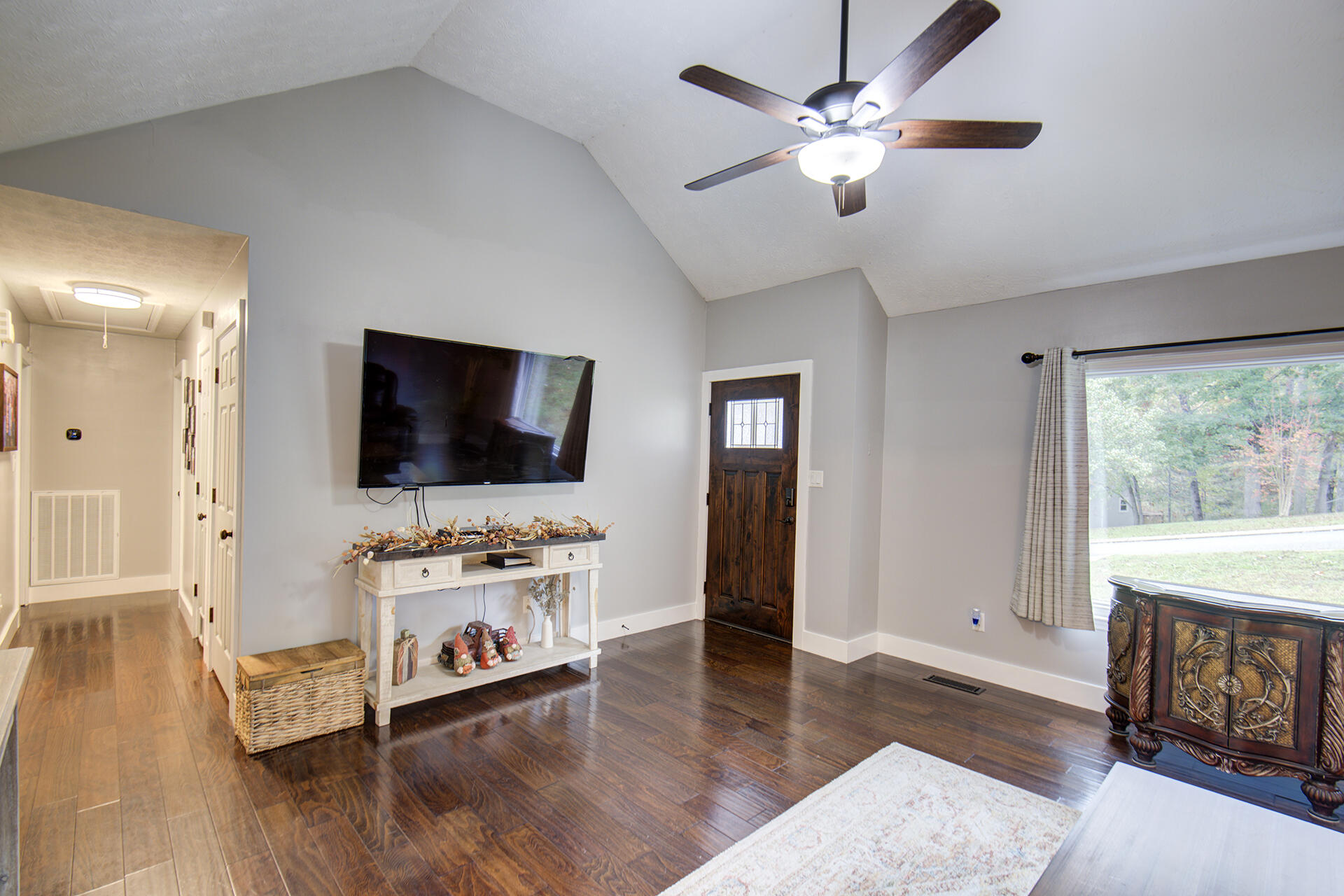 211 Shady Brook Lane, Ringgold, Georgia image 3