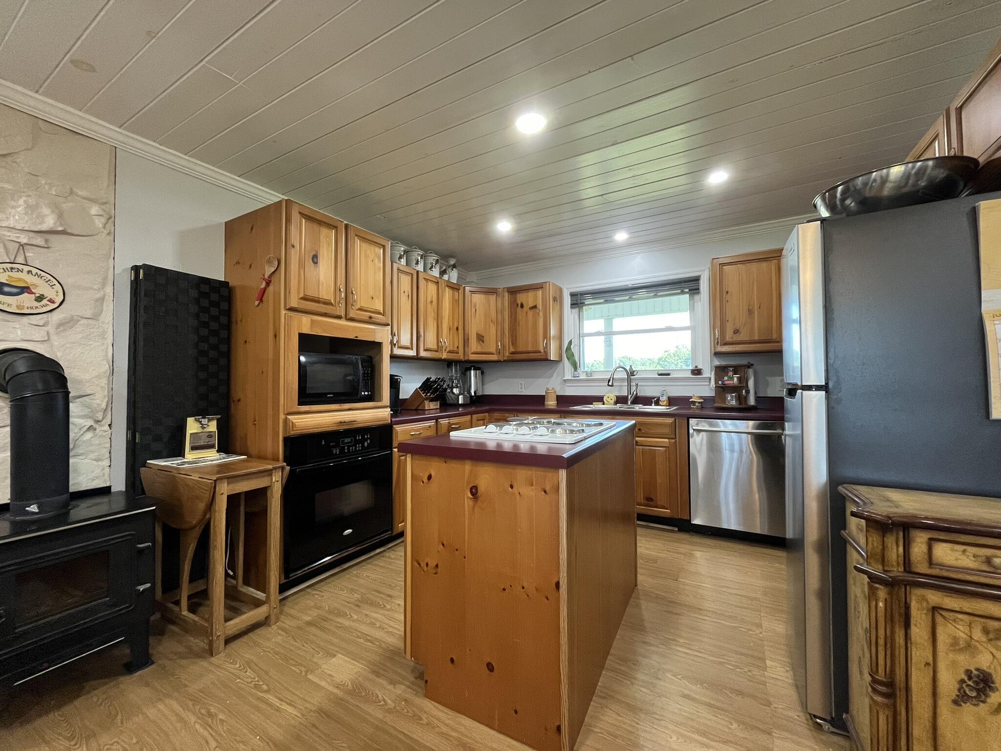 Bryant, Alabama 35958, United States, 4 Bedrooms Bedrooms, ,3 BathroomsBathrooms,Residential,Active,16739