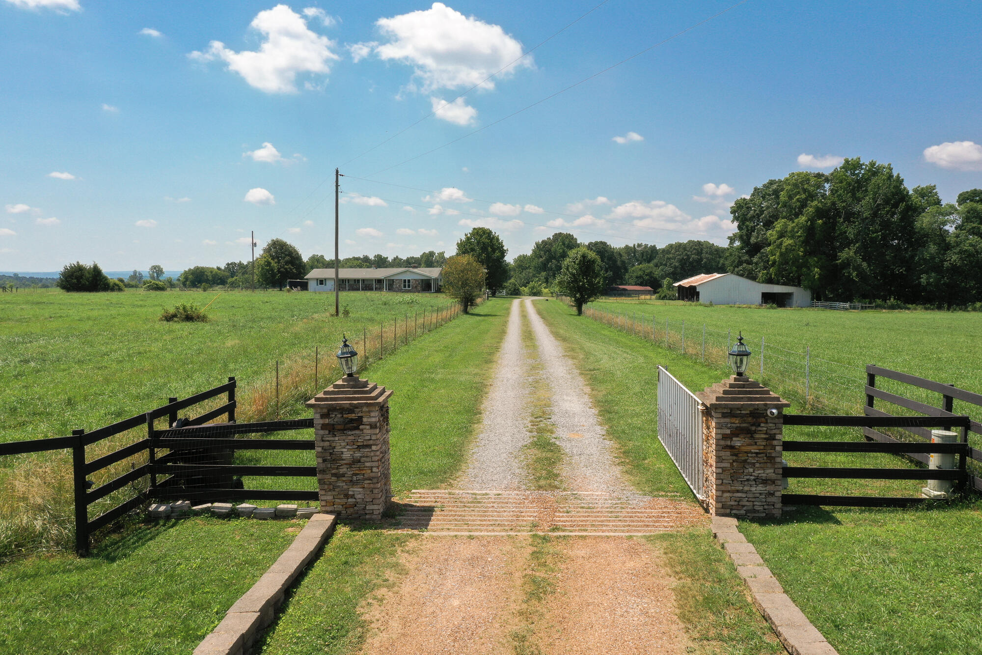 Bryant, Alabama 35958, United States, 4 Bedrooms Bedrooms, ,3 BathroomsBathrooms,Residential,Active,16739