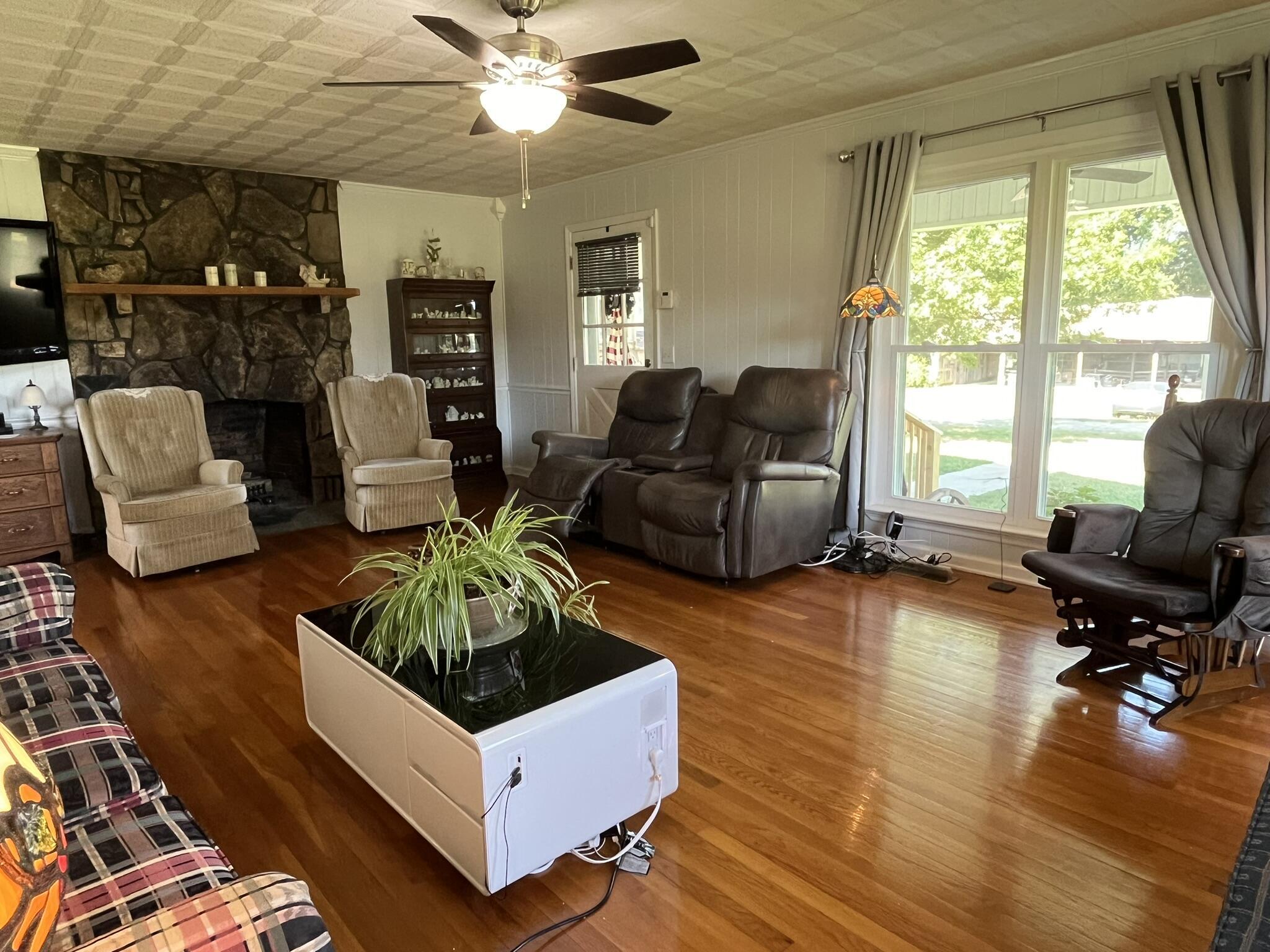 Bryant, Alabama 35958, United States, 4 Bedrooms Bedrooms, ,3 BathroomsBathrooms,Residential,Active,16739