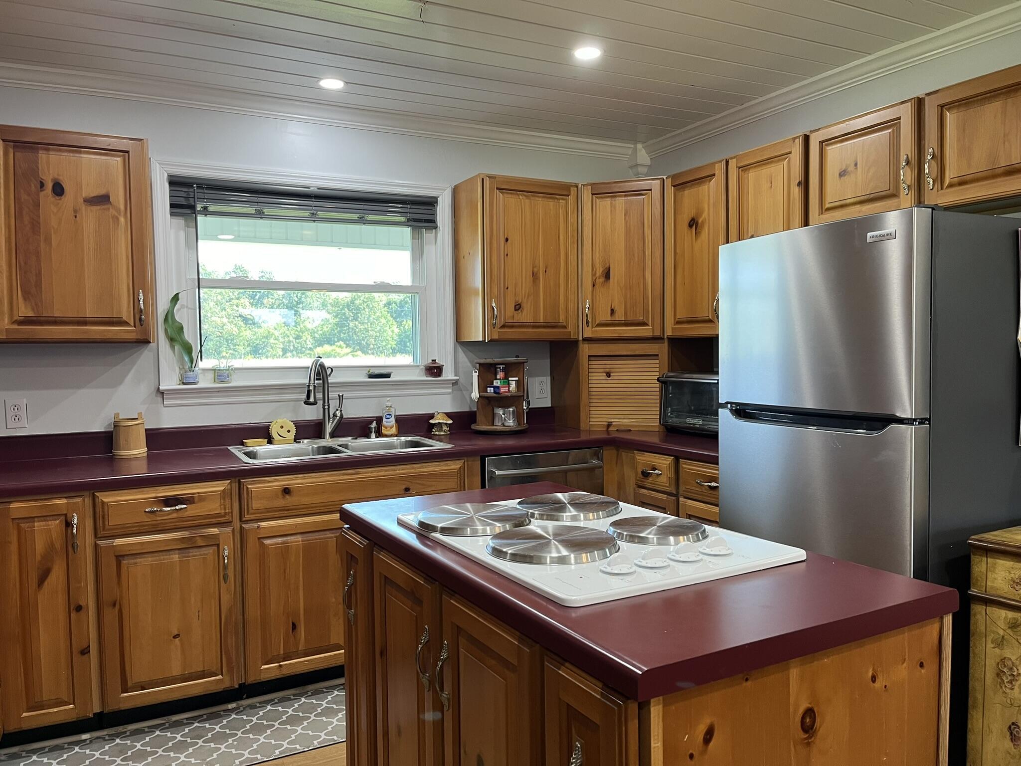 Bryant, Alabama 35958, United States, 4 Bedrooms Bedrooms, ,3 BathroomsBathrooms,Residential,Active,16739