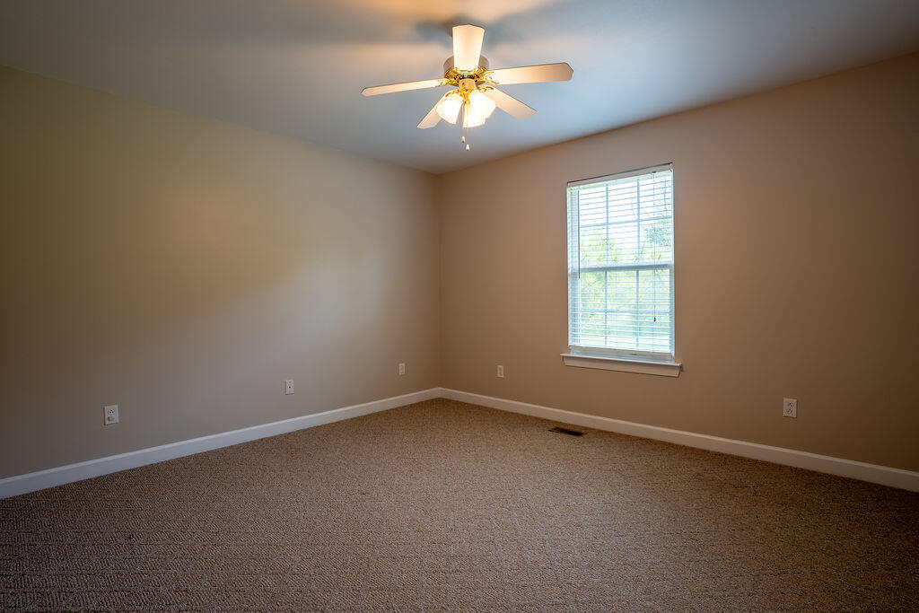 Trenton, Georgia 30752, United States, 3 Bedrooms Bedrooms, ,2 BathroomsBathrooms,Residential,Active,160946