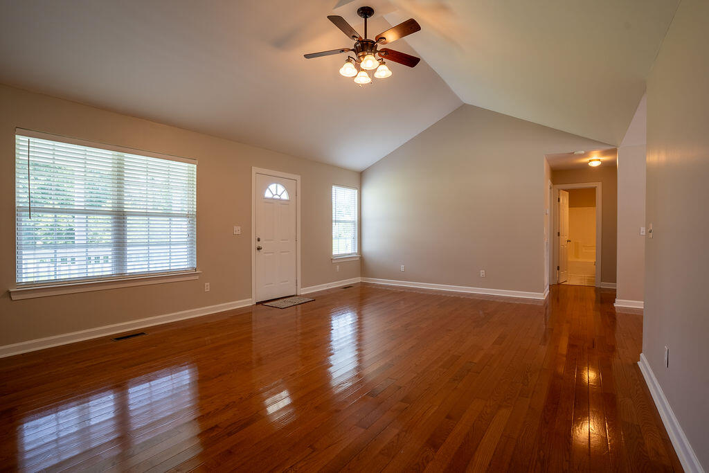 Trenton, Georgia 30752, United States, 3 Bedrooms Bedrooms, ,2 BathroomsBathrooms,Residential,Active,160946