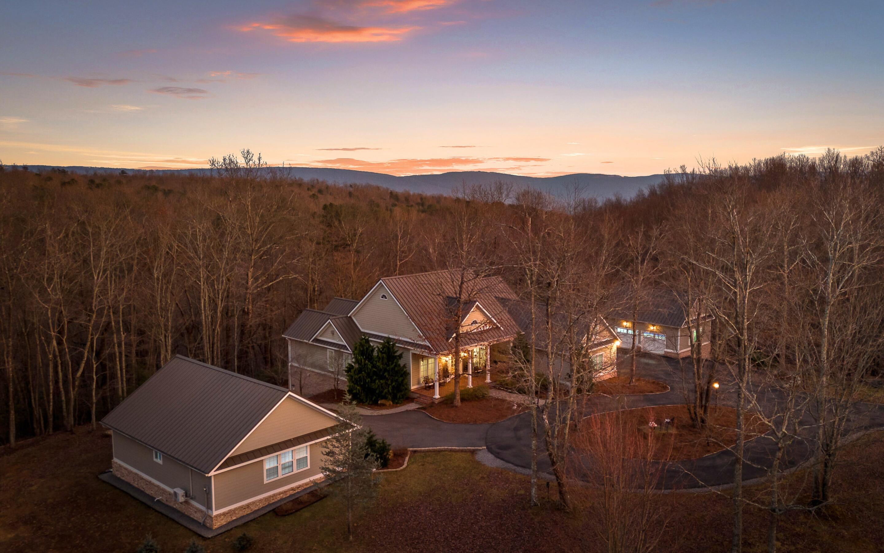 126 Stone Bridge Trail, Dunlap, Tennessee image 2