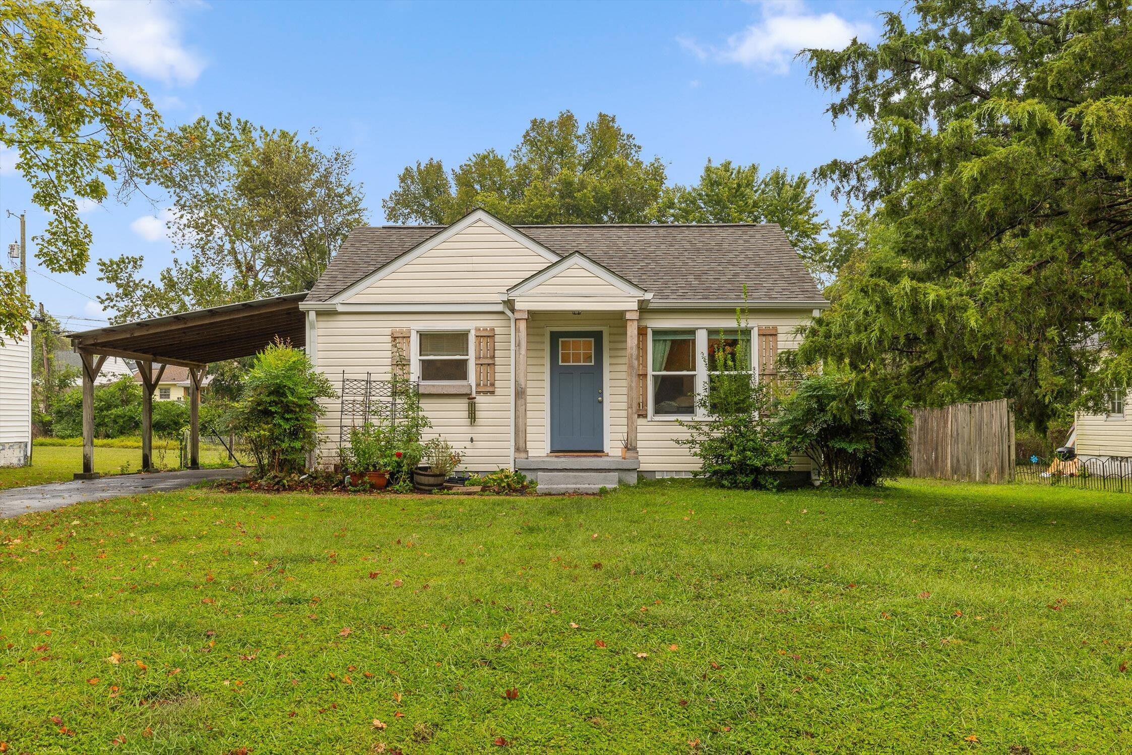 Chattanooga, Tennessee 37411, United States, 2 Bedrooms Bedrooms, ,1 BathroomBathrooms,Residential,Active,217313