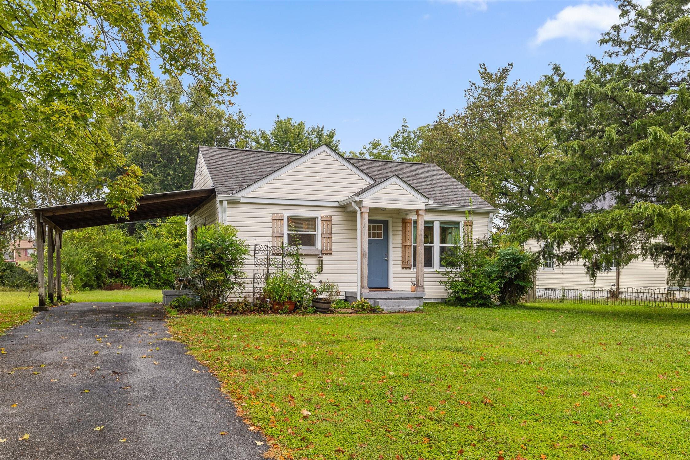 Chattanooga, Tennessee 37411, United States, 2 Bedrooms Bedrooms, ,1 BathroomBathrooms,Residential,Active,217313