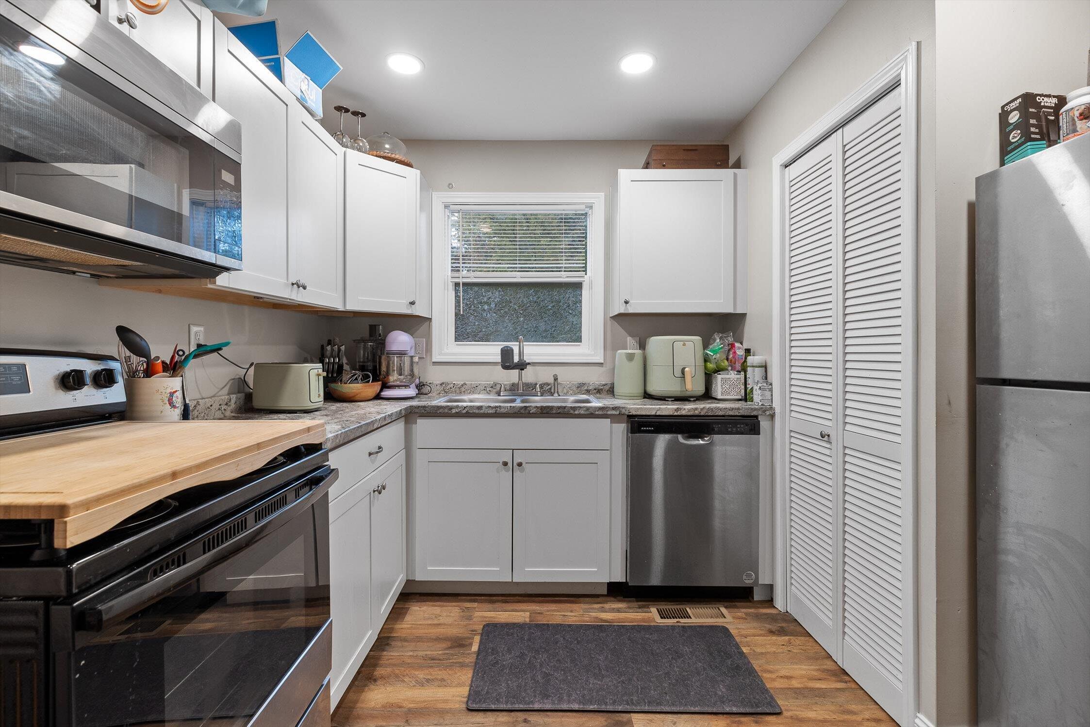 Chattanooga, Tennessee 37411, United States, 2 Bedrooms Bedrooms, ,1 BathroomBathrooms,Residential,Active,217313