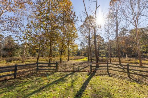 Tiny photo for 9700 Old Magnolia Road, Tallahassee, FL 32309 (MLS # 1526760)