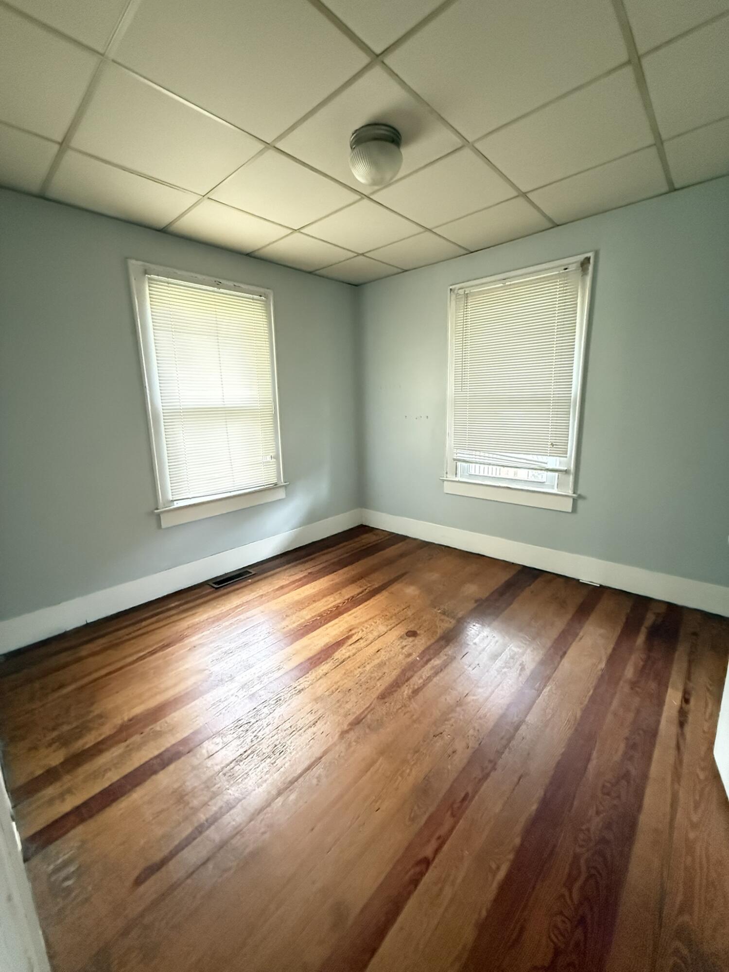 1021 W Elmwood Drive, Chattanooga, Tennessee image 11