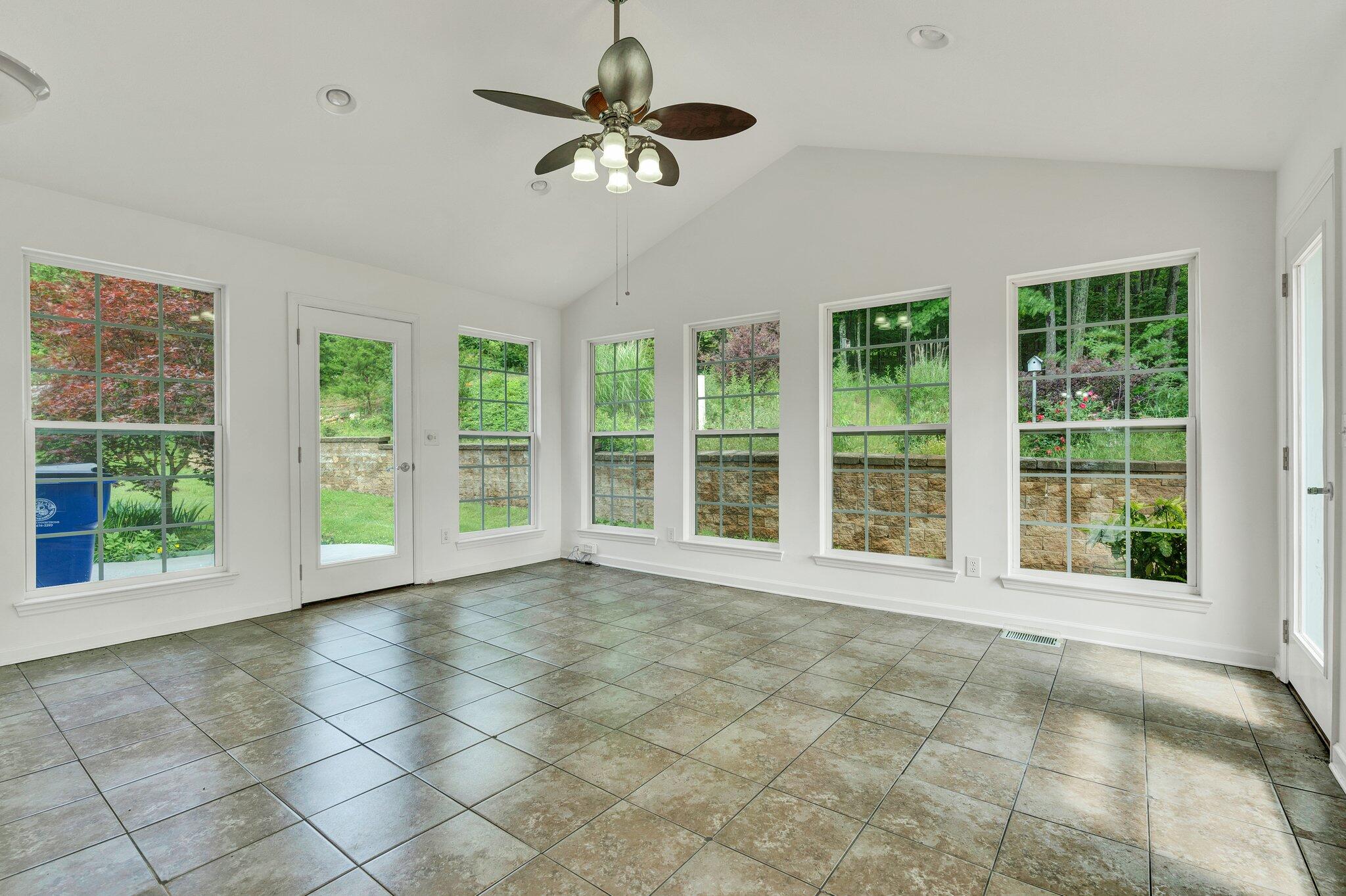1454 Benjamin Circle, Cleveland, Tennessee image 8